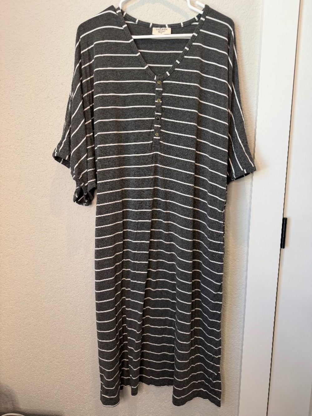 Dwell + Slumber Grey White Stripes Valencia Caftan Maxi Gown Size M/L
